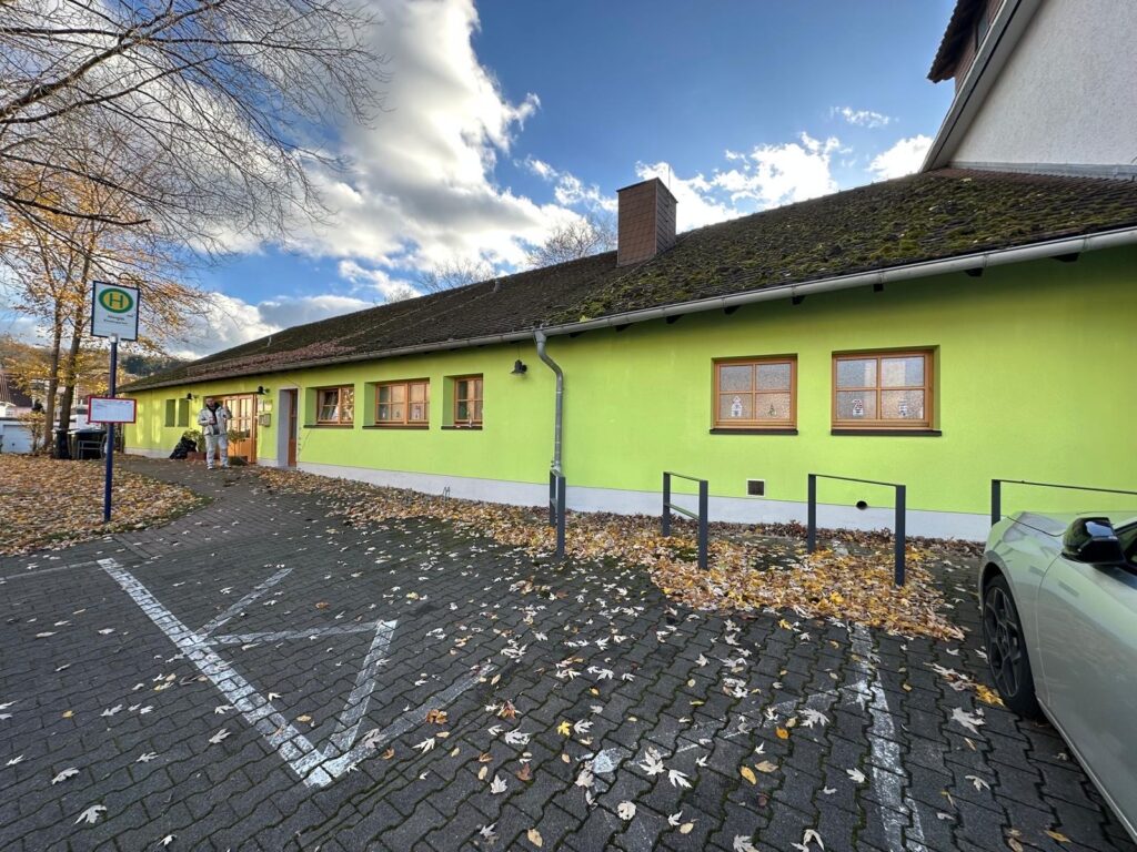 Fassadenanstrich in Altenglan – Außenanstrich eines Gebäudes durch Föckler Maler- & Stuckateurbetrieb