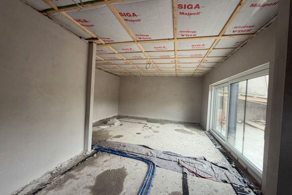 Innenputz-Arbeiten in einem Wohnhaus in Altenglan – glatte Wände durch Föckler Maler- & Stuckateurbetrieb